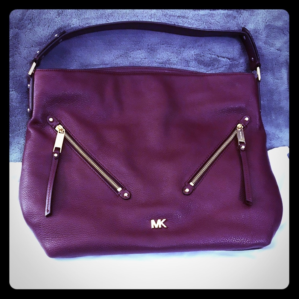 Michael Kors Hobo